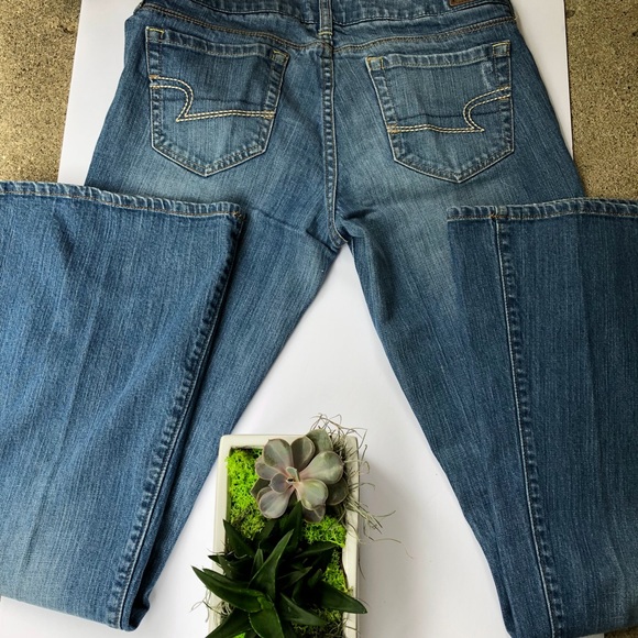 American Eagle Outfitters Denim - American Eagle Live Your Life Real Flare Size 6